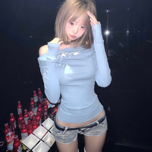 日本护士喂老头奶
