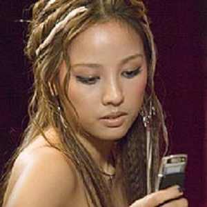 日本护士喂老头奶
